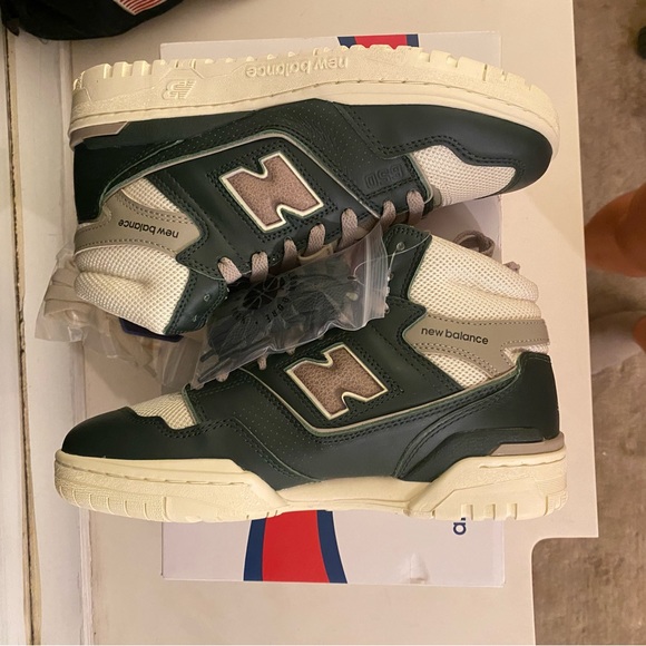 NWT ALD/ New Balance 650r Unisex - Picture 1 of 9